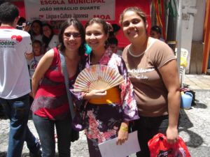 Público participando da Feira