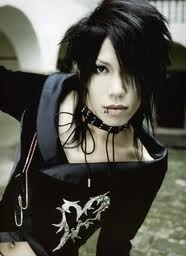 Guitarrista da banda The Gazette .